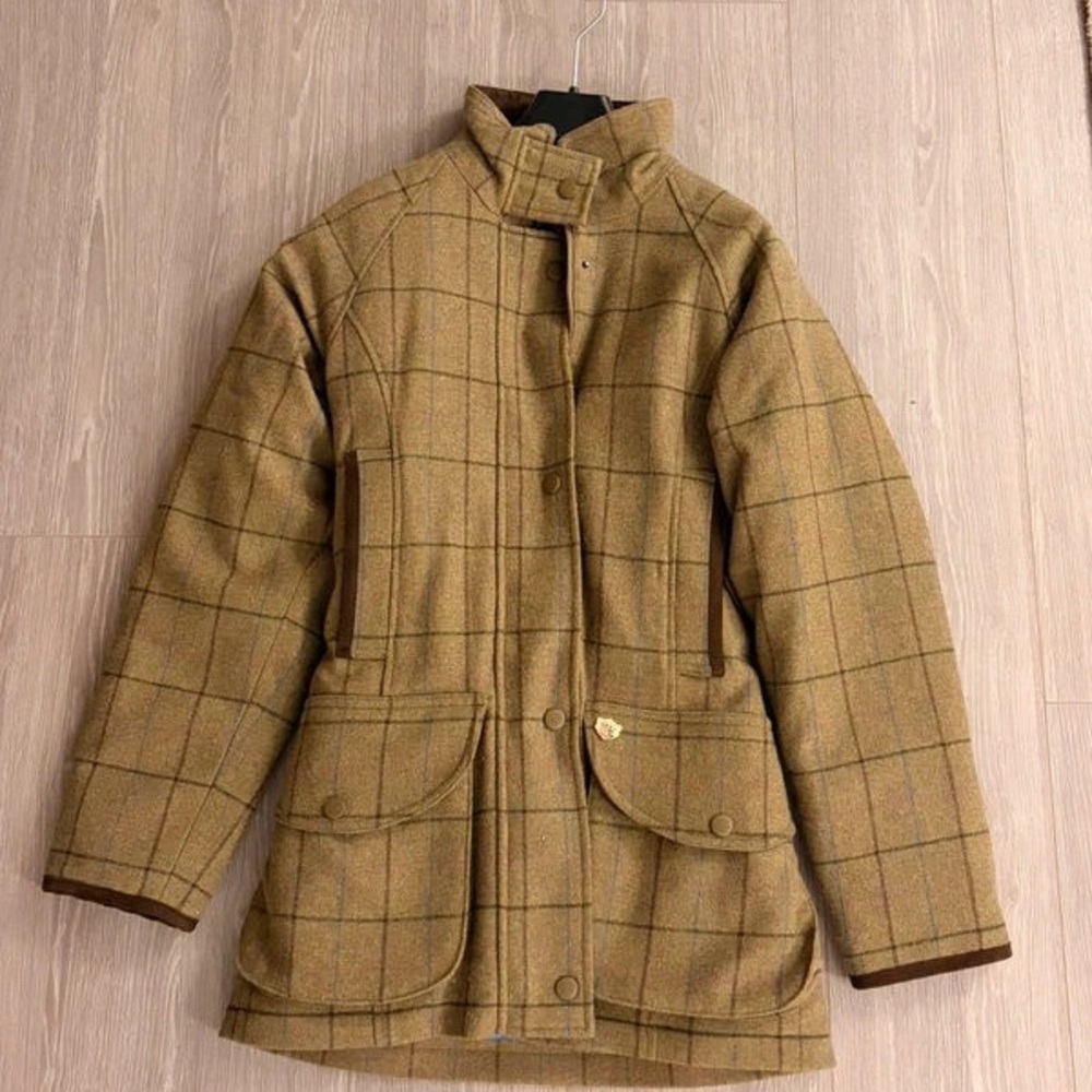 Women's Tan Checkered Cape Jacket